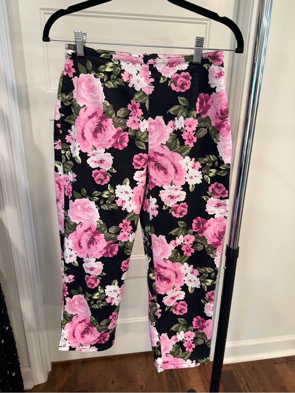 Vintage Cotton St. John's Bay Black Capri Pants with Pink Floral Print